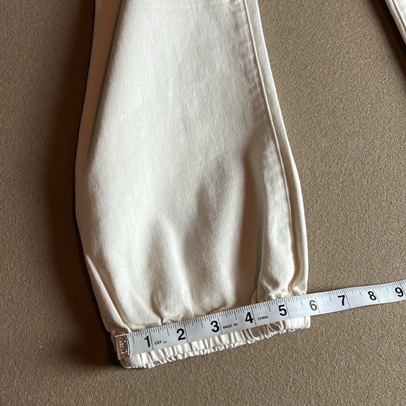 PAIGE Pleated Mayslie Double Button Jogger Jeans (Quartz Sand/Ecru) -NWOT 32 - Picture 15 of 16